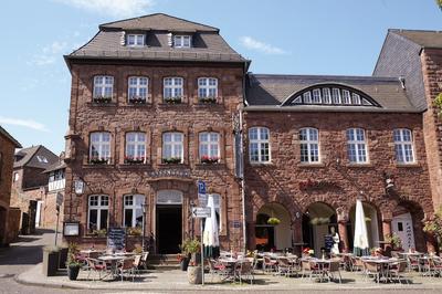 Hotel & Restaurant Ratskeller Nideggen