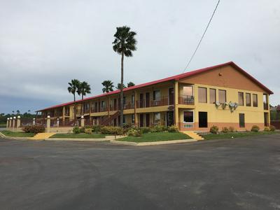 Deluxe Inn Airport
