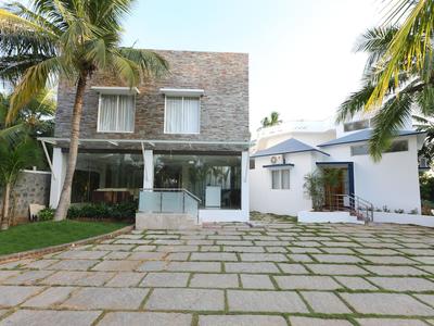 OYO 13820 Coco Retreat Farm