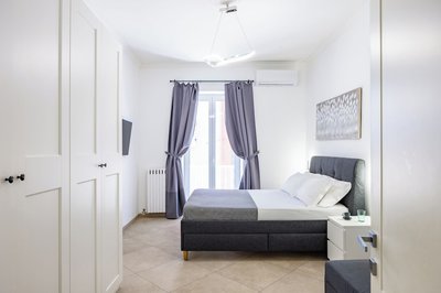 Chiaia Boutique Flat on Pedestrian Area by Napoliapartments