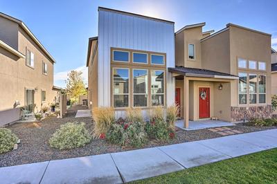 Sleek & Modern Townhome ~ 11 Mi to Dtwn Boise