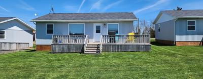 Cavendish Bosom Buddies Cottage Resort