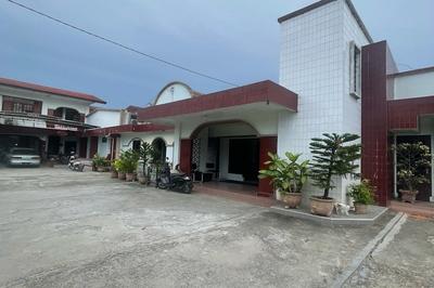 Hotel O Saril Riverside HomestayNearLapangan Musara Alun