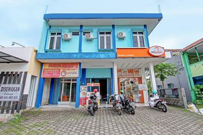 OYO 91960 Fariza House Syariah