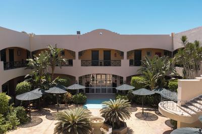 Paradise Kitesurfing Hotel