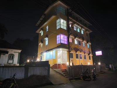 OYO 8631 Hotel Avanti