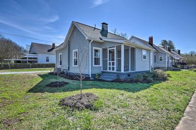 Cozy Home in Historic Area ~ 2 Mi to Main St!