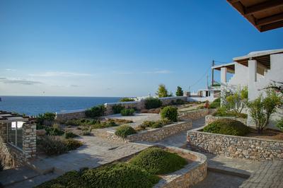 Villa 78 m2 in Agia Irini, 350 Meter to the Beach for 4 Guests With Pool Access!