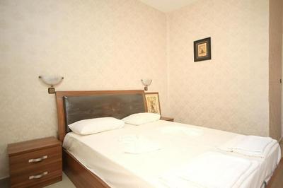 Maria Apartments by Checkin