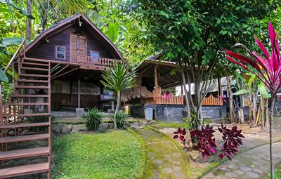 OYO 92419 Rejeng Homestay Near Kerta Gangga Waterfall