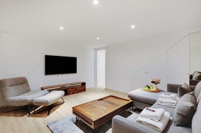 Spacious Apartment With 2 Rooms