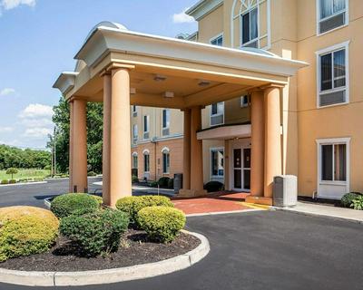 Comfort Inn & Suites Carneys Point - Pennsville