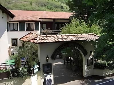 Landhotel Niederthaeler Hof