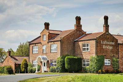 Loftsome Bridge Hotel