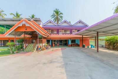 OYO 712 Baandin Resort