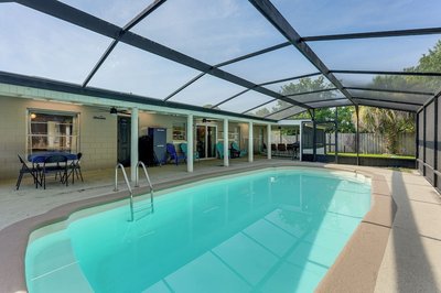 Orlando & Disney Parks Hub w/ Pool: Pet Friendly!