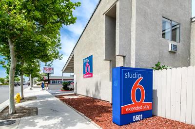 Studio 6 Cypress, CA