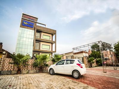 FabHotel Glorify Stay