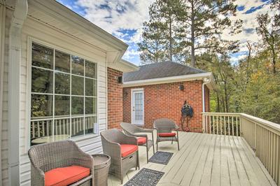 Gorgeous Evans Retreat < 14 Mi to Augusta!
