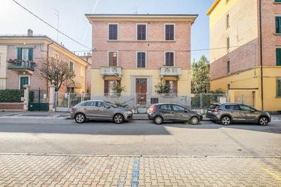 Bologna Saffi Apartment con garage