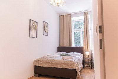 Basic 2BR Apt Near Westbahnhof