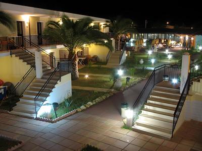 Hotel Club - Baia Dei Gigli