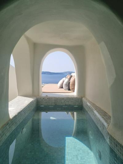 Lunar Sea Suite Hot-tub & Caldera View