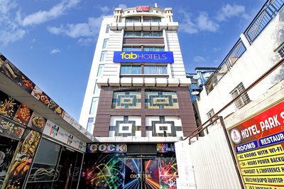 Fabhotel Park Street Inn