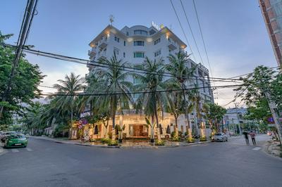 Cocochine - a VIE collection