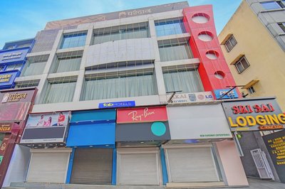 Fabhotel Sri Sai