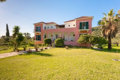 Irini Apartments