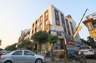OYO 625 Svaruchi Inn