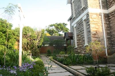 Reading House