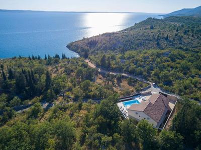 Villa in Starigrad With Heated Pool