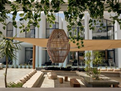 Cavo Vezal - Adults Only