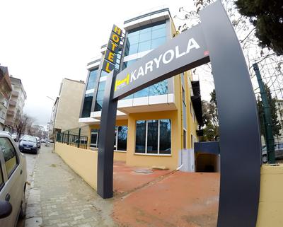 Karyola Otel - Caters to Men