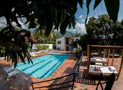 EL TOBOGAN HOTEL ESTILO CAMPESTRE