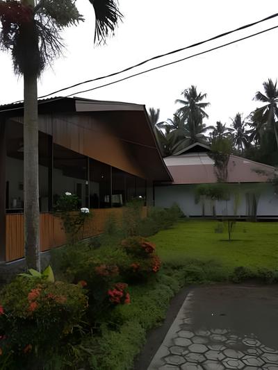 RedDoorz @ Hotel Kusu Kusu