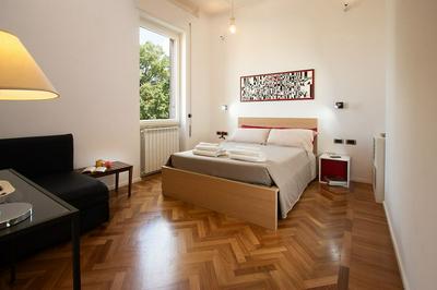 Room in Rome Isole