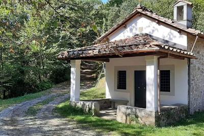 Beautiful 2-bed House in Longoio, Bagni Di Lucca