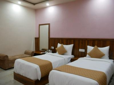 Hotel AyushMan Inn