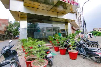 Fabhotel Sallow Grand