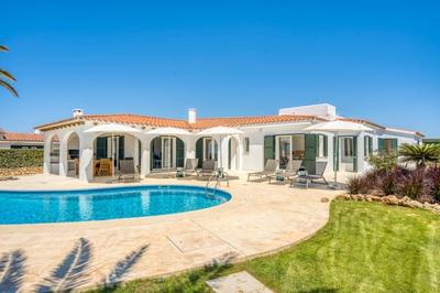 Villa Mila in Sant Llu s
