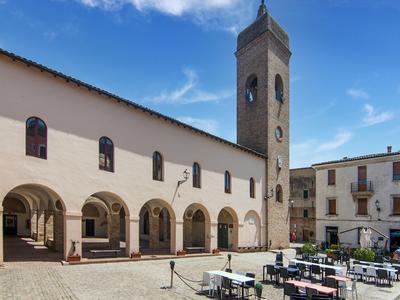 Villa in Ostra Vetere With Pool and Jacuzzis