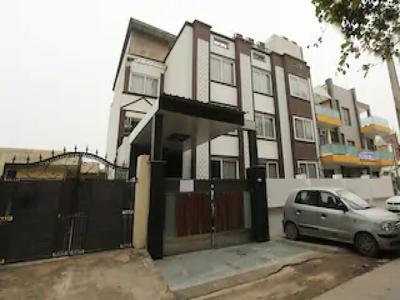 OYO 11451 The Avenue residency