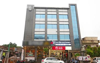 OYO 18422 Central Grand