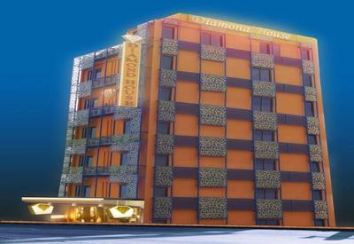 Collection O Diamond House Khaosan