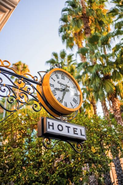 Elegance East Hotel - Boutique Class