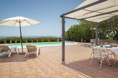 Villa Il Carrubo con Piscina
