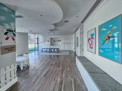 Bright 2BR in top Creek Rise Tower